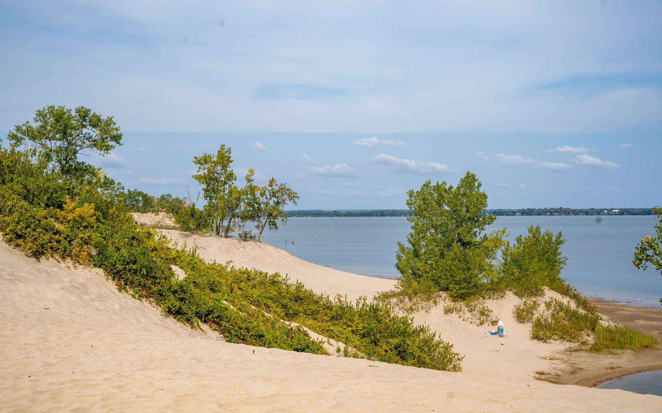 looking down the downs towards the water at sandbanks provinical park